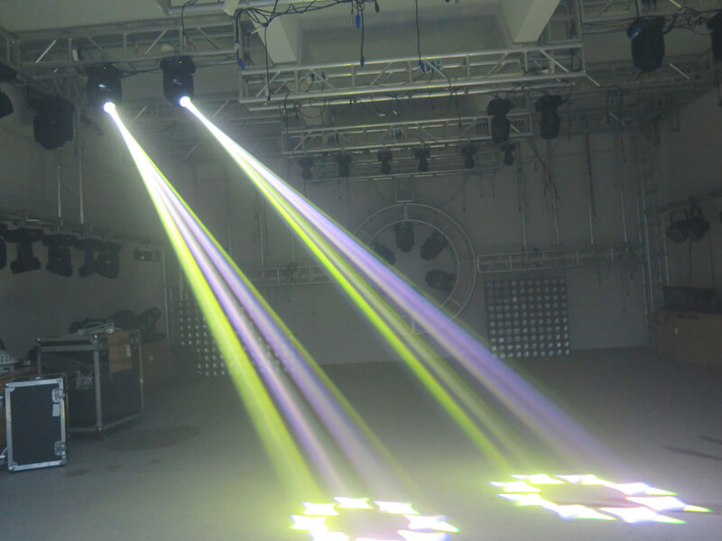 Night Club Entertainment 2R 132W Moving Head Beam Sharpy Light