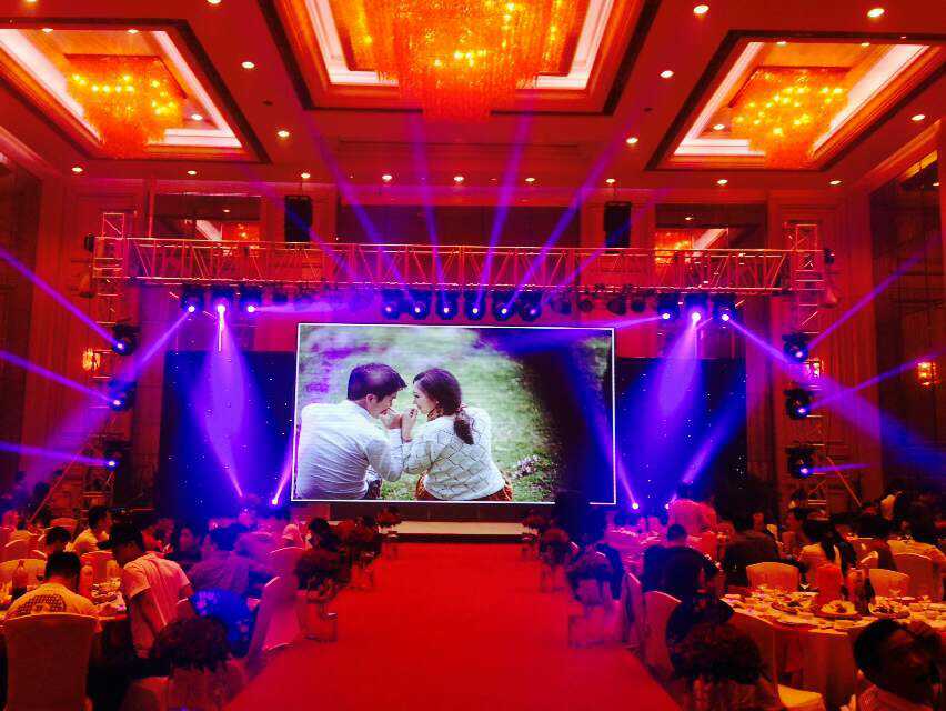 How to configure LED lamps in the lighting design of the banquet hall