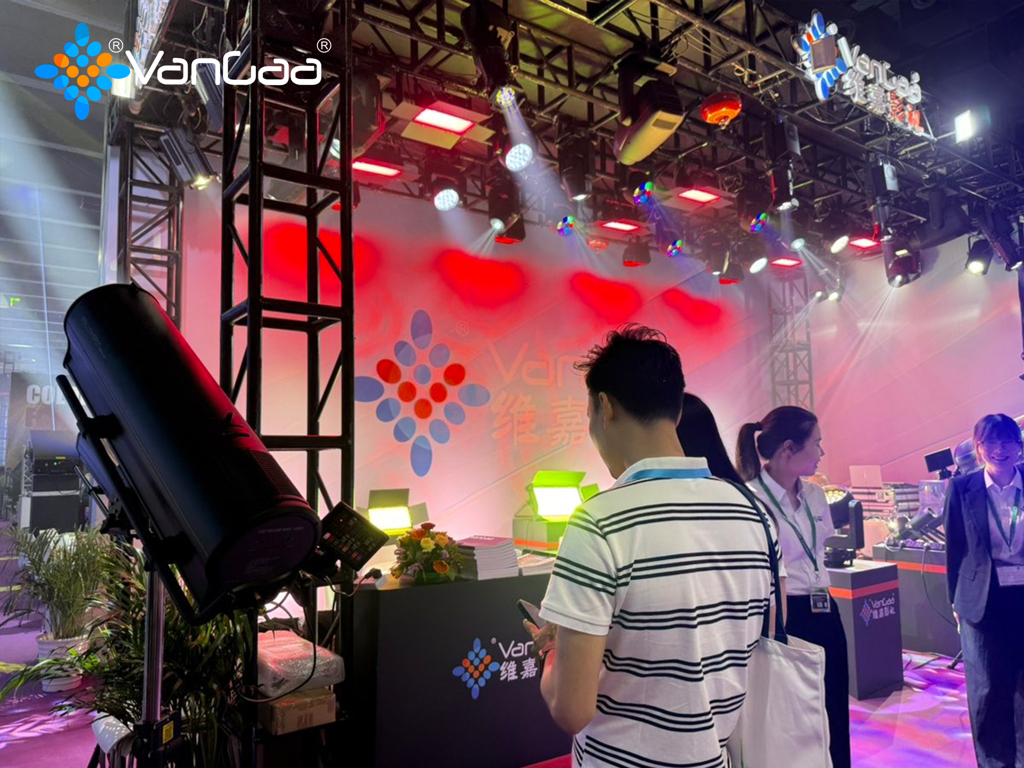 Vangaa Shines at 2025 Guangzhou International Professional Lighting And Sound Exhibition